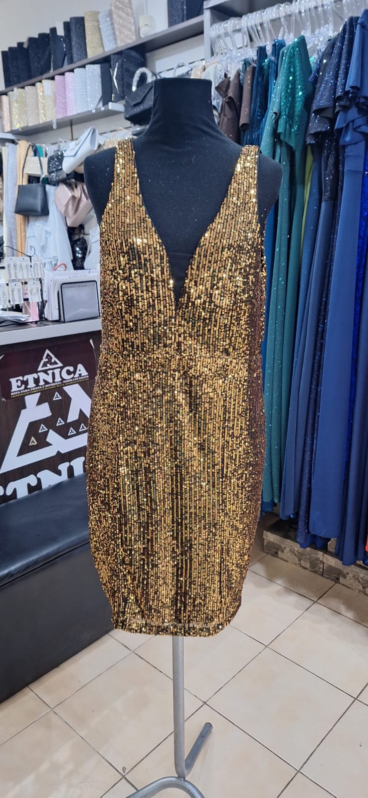 Vestido Crepe Negro